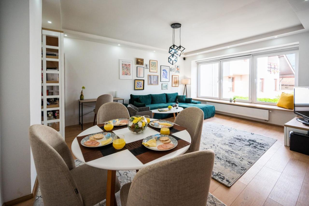 Spacious And Bright 2Bdr Apartment In The Old Town Сараево Екстериор снимка