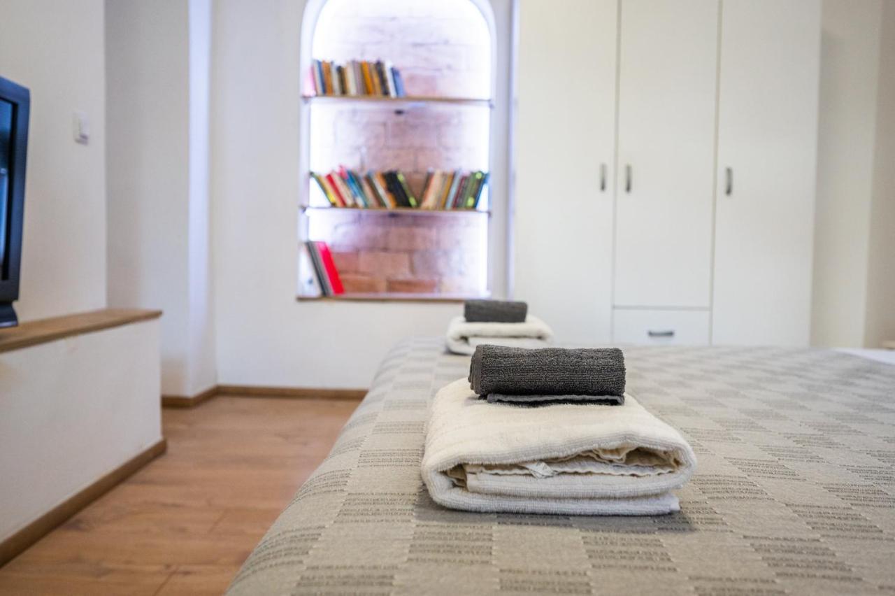 Spacious And Bright 2Bdr Apartment In The Old Town Сараево Екстериор снимка