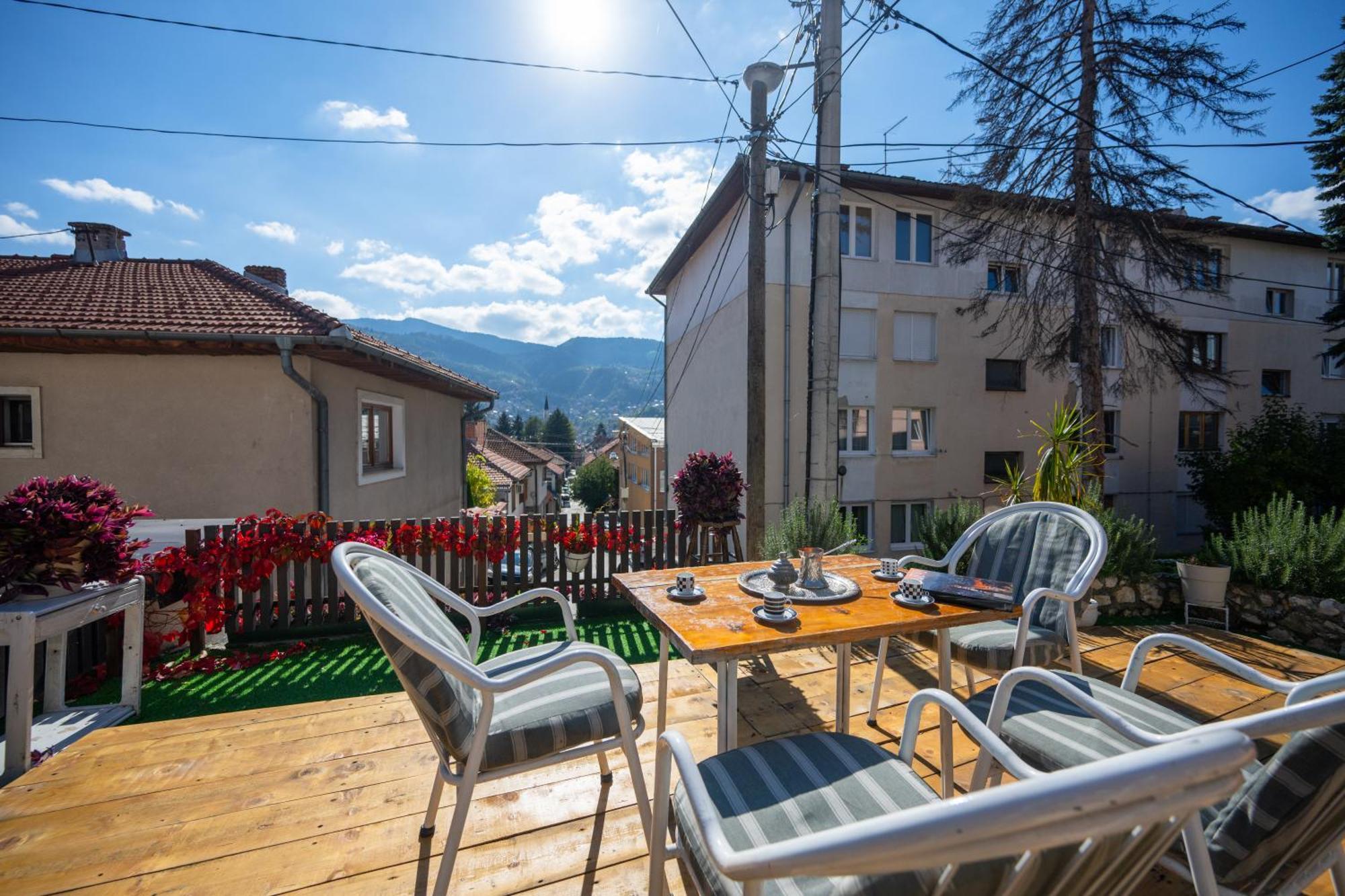 Spacious And Bright 2Bdr Apartment In The Old Town Сараево Екстериор снимка