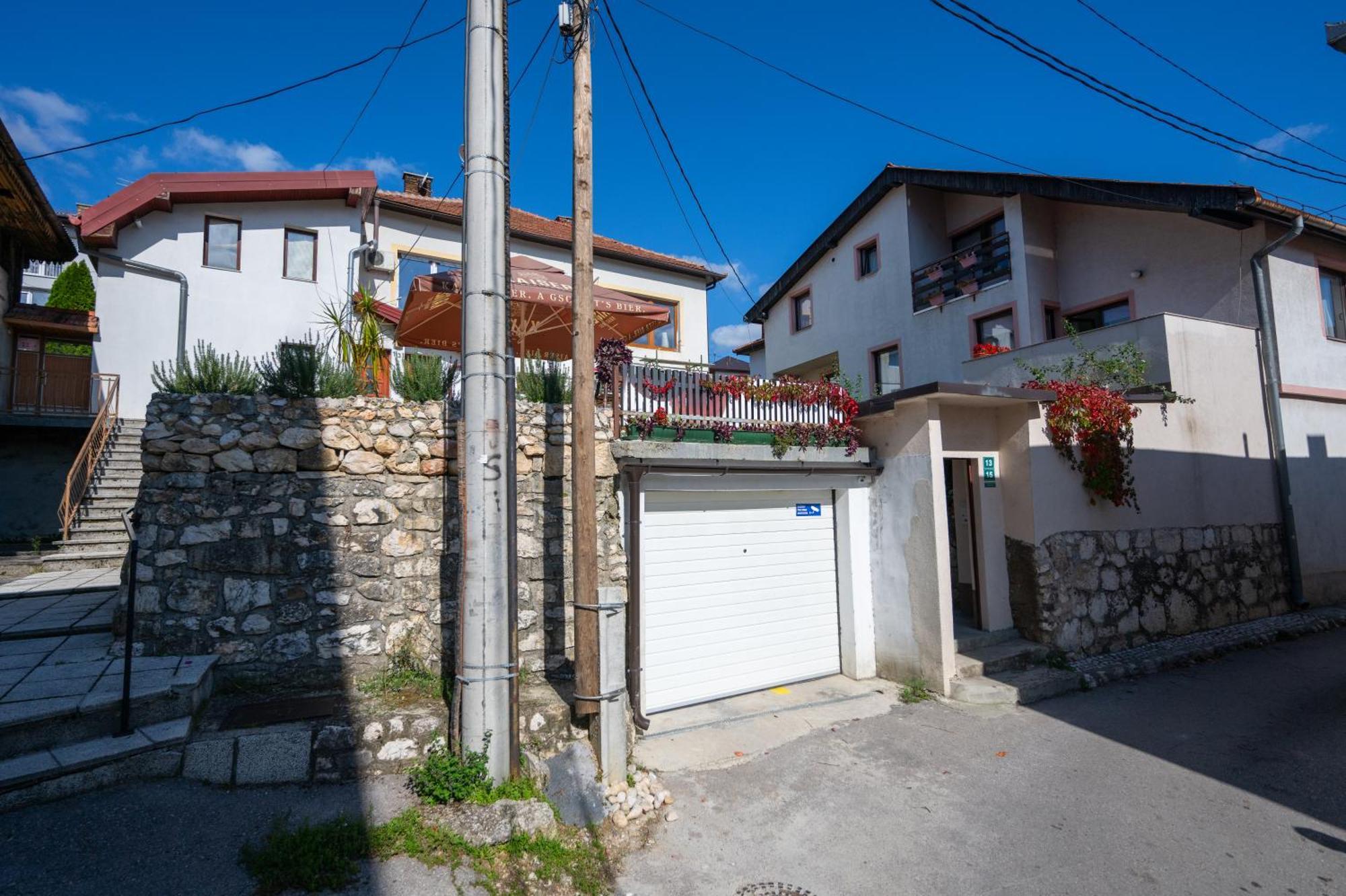 Spacious And Bright 2Bdr Apartment In The Old Town Сараево Екстериор снимка